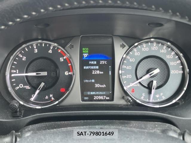 Toyota HILUX 2021-08 8854622-12