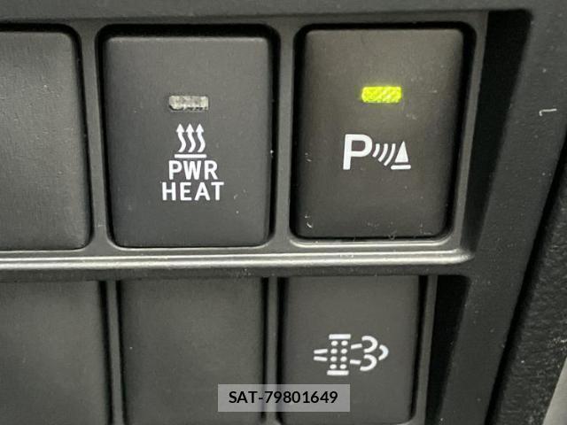 Toyota HILUX 2021-08 8854622-16