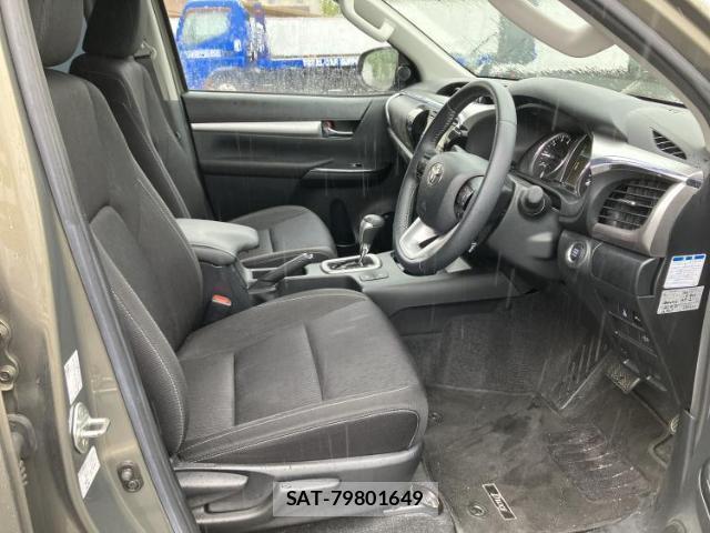Toyota HILUX 2021-08 8854622-4