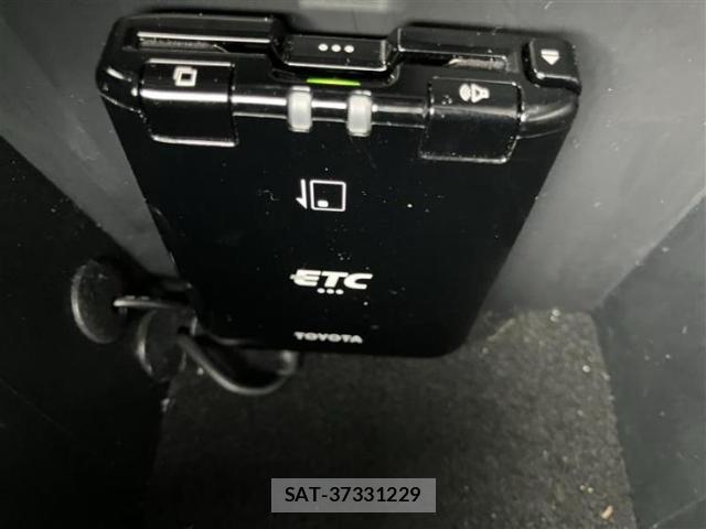 Toyota HILUX 2023-12 8855049-15