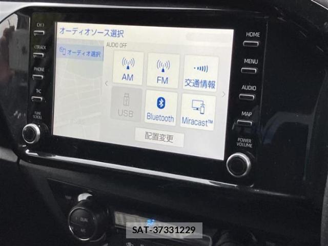 Toyota HILUX 2023-12 8855049-9