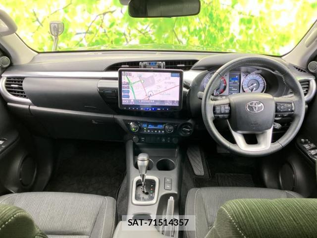 Toyota HILUX 2022-02 8855249-3