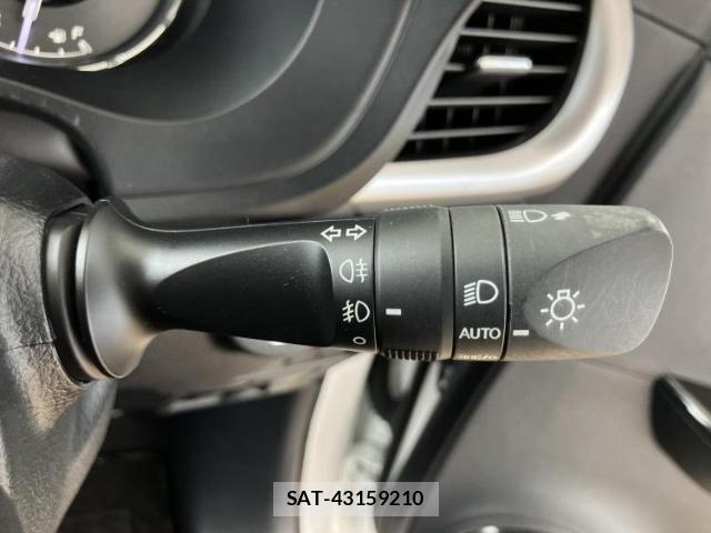 Toyota HILUX 2022-09 8857016-13