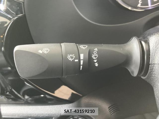 Toyota HILUX 2022-09 8857016-14