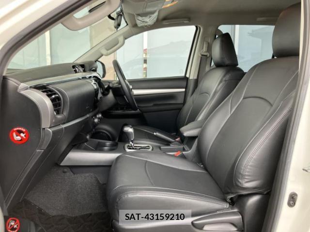 Toyota HILUX 2022-09 8857016-5