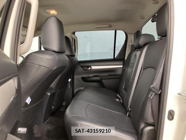 Toyota HILUX 2022-09 8857016-6