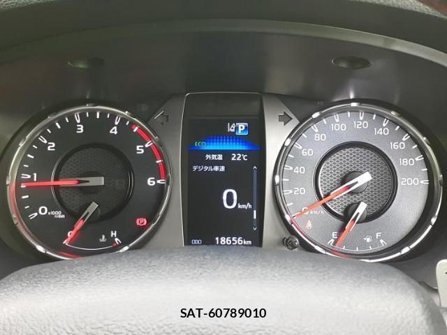 Toyota HILUX 2022-09 8857051-11