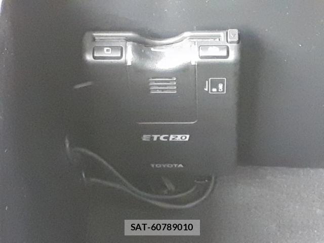 Toyota HILUX 2022-09 8857051-16