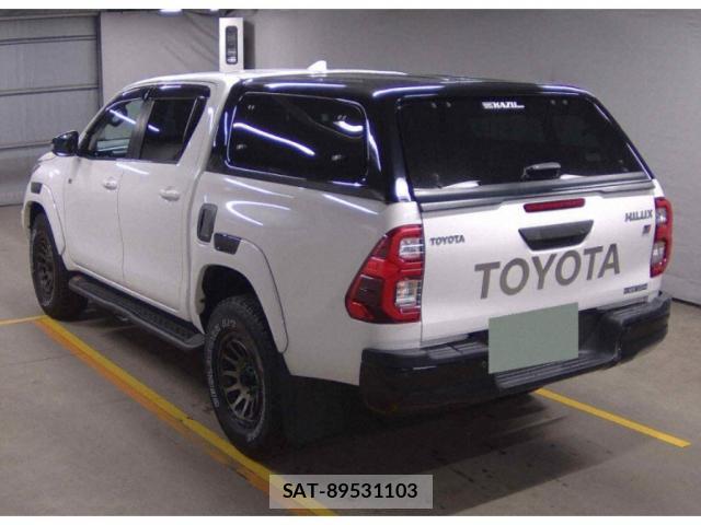 Toyota HILUX 2023-03 8854005-1
