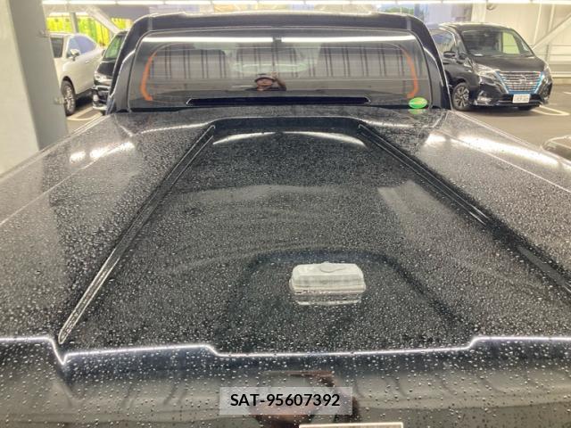 Toyota HILUX 2021-03 8854523-12