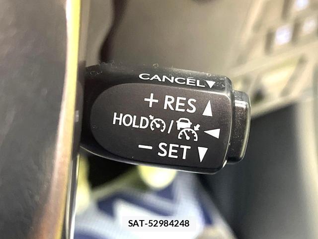 Toyota HILUX 2023-04 8854570-4