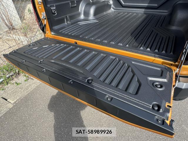 Toyota HILUX 2026-09 8854608-12