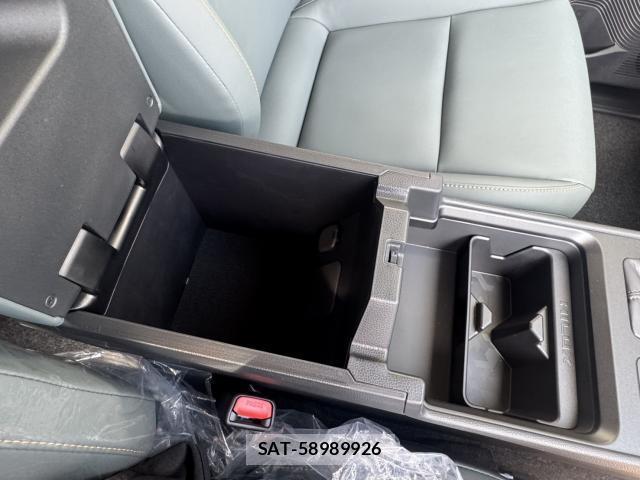 Toyota HILUX 2026-09 8854608-15