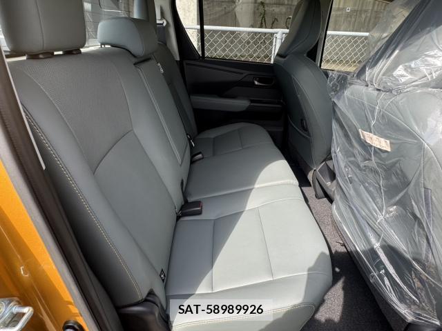 Toyota HILUX 2026-09 8854608-17