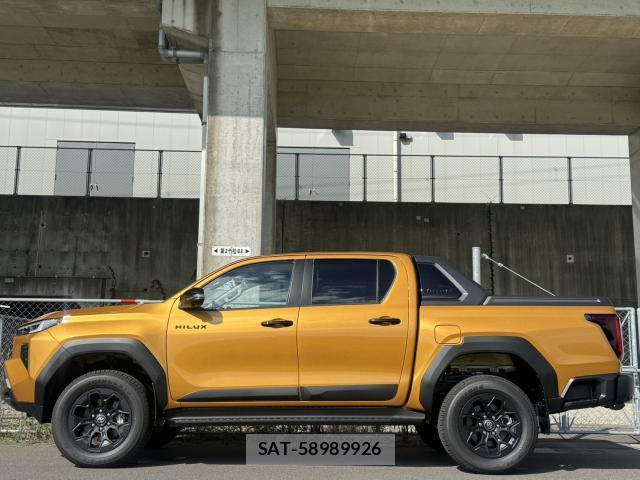 Toyota HILUX 2026-09 8854608-8