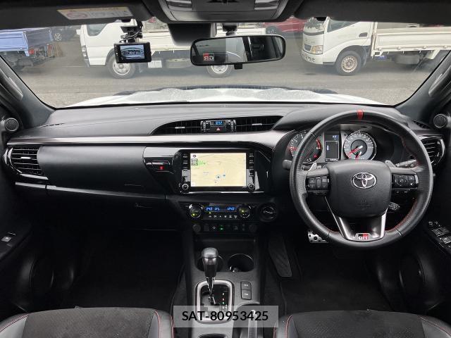 Toyota HILUX 2023-09 8854633-2