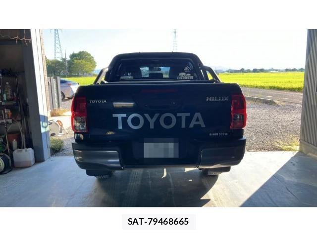 Toyota HILUX 2019-03 8854955-1