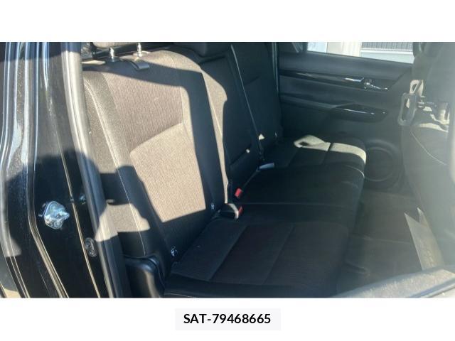 Toyota HILUX 2019-03 8854955-6