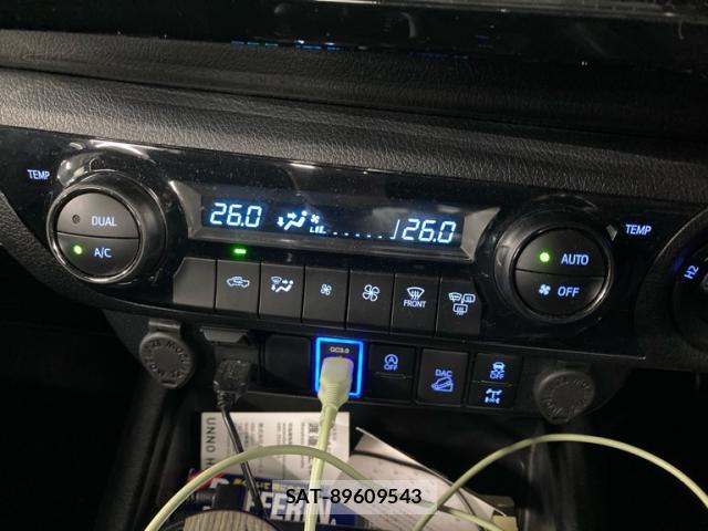 Toyota HILUX 2024-01 8855205-16