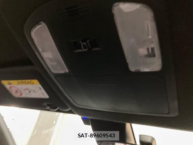 Toyota HILUX 2024-01 8855205-19