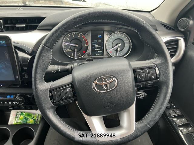 Toyota HILUX 2023-01 8855660-10