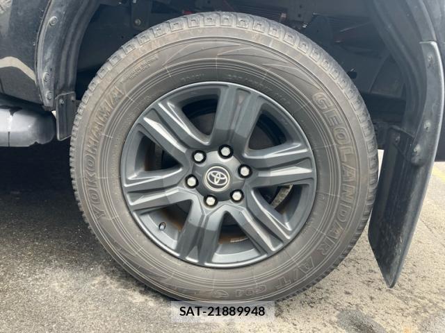 Toyota HILUX 2023-01 8855660-4