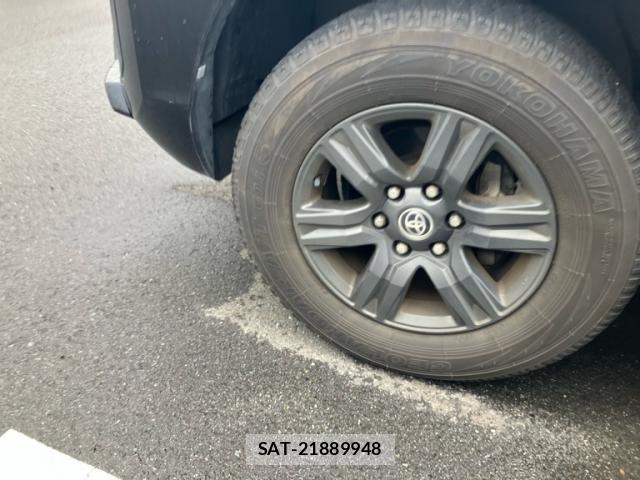 Toyota HILUX 2023-01 8855660-6