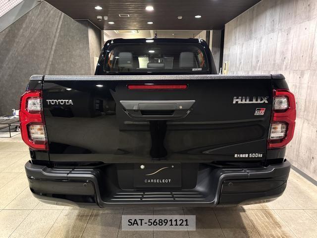 Toyota HILUX 2023-09 8857123-12