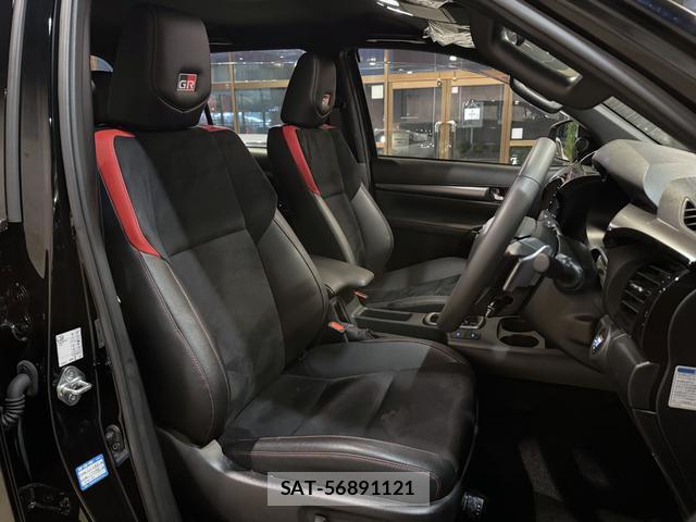 Toyota HILUX 2023-09 8857123-6