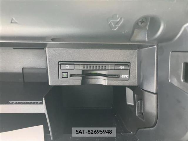 Lexus HS 2015-08 8853965-13