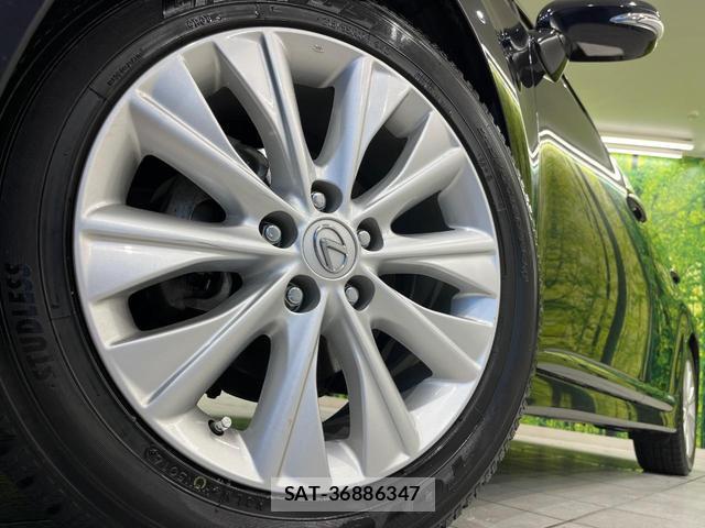 Lexus HS 2013-08 8856665-12