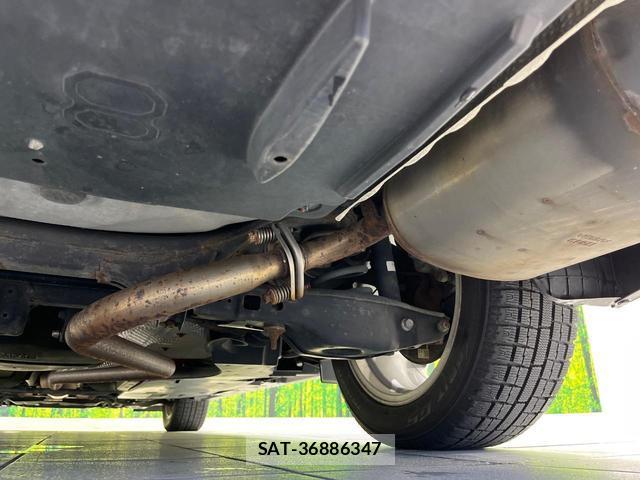 Lexus HS 2013-08 8856665-19