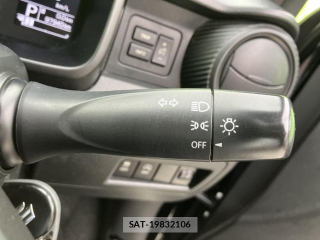 Suzuki IGNIS 2016-07 8856841-15