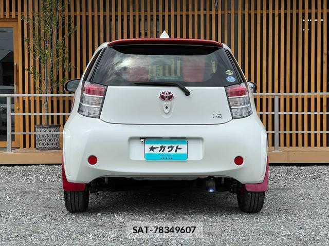 Toyota IQ 2010-01 8856073-19