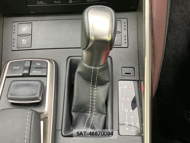 Lexus IS 2018-03 8854319-17
