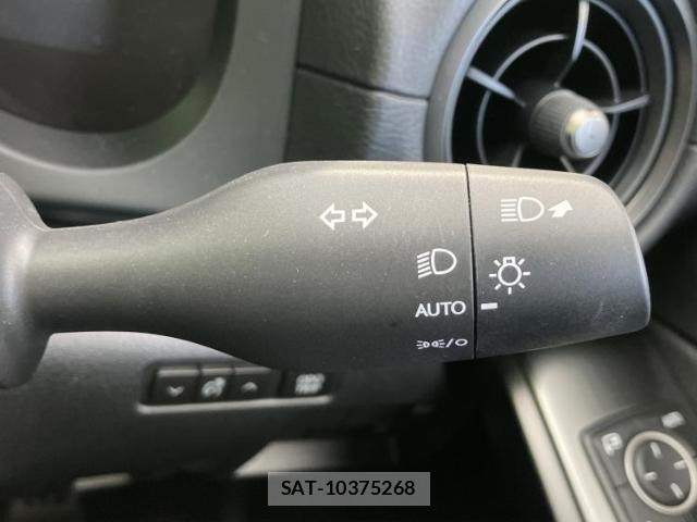 Lexus IS 2024-03 8854668-13