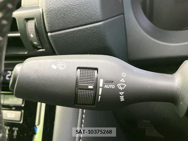 Lexus IS 2024-03 8854668-14