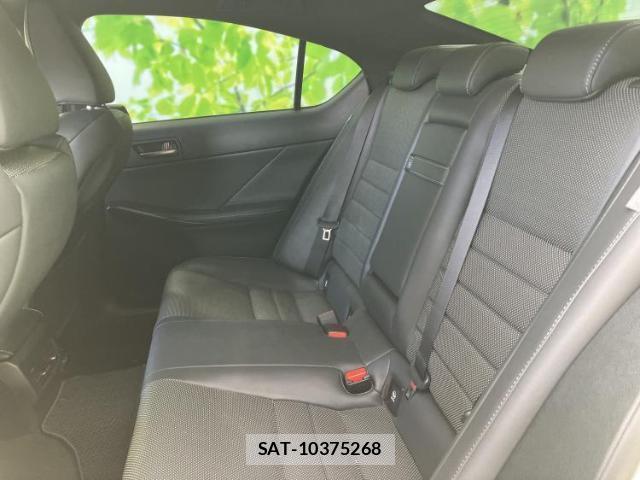 Lexus IS 2024-03 8854668-5