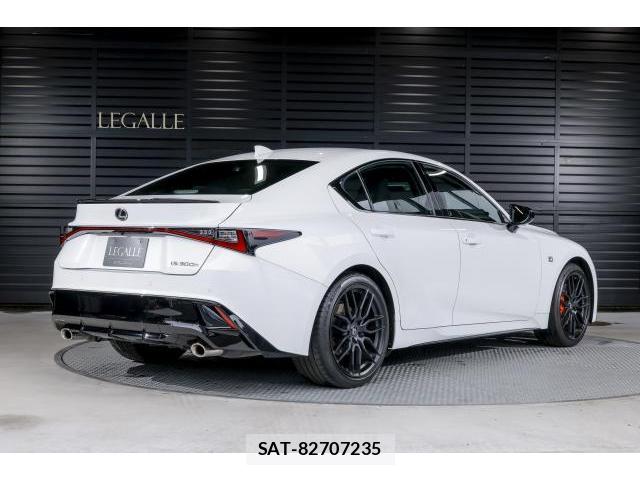 Lexus IS 2024-09 8855140-13