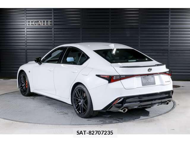 Lexus IS 2024-09 8855140-14