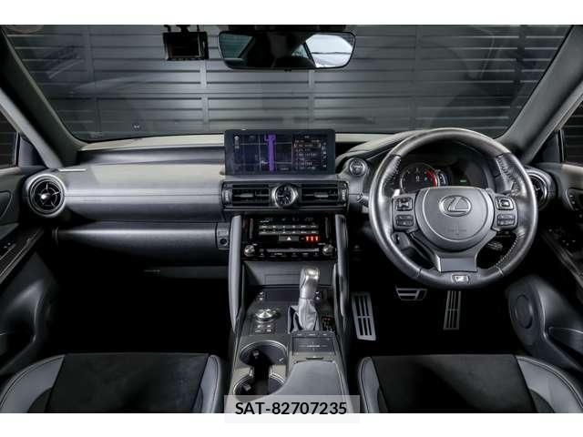 Lexus IS 2024-09 8855140-2