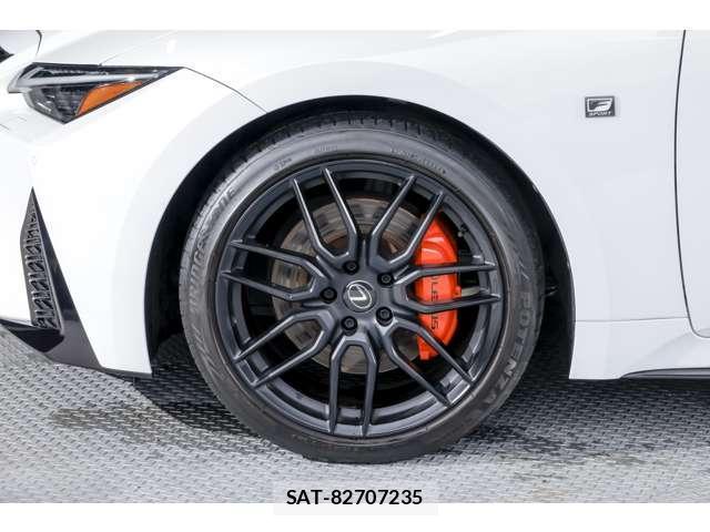 Lexus IS 2024-09 8855140-8