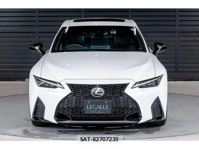 Lexus IS 2024-09 8855140-9