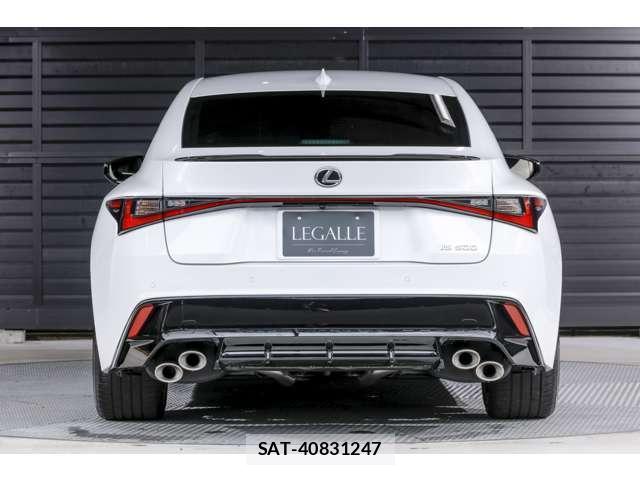 Lexus IS 2025-07 8855141-1