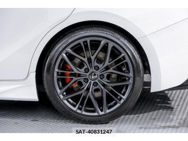 Lexus IS 2025-07 8855141-19