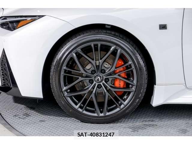 Lexus IS 2025-07 8855141-8