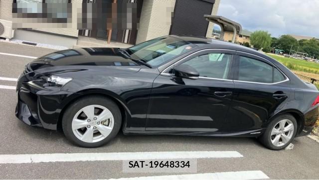 Lexus IS 2014-07 8855284-10