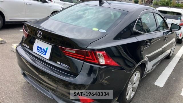 Lexus IS 2014-07 8855284-12