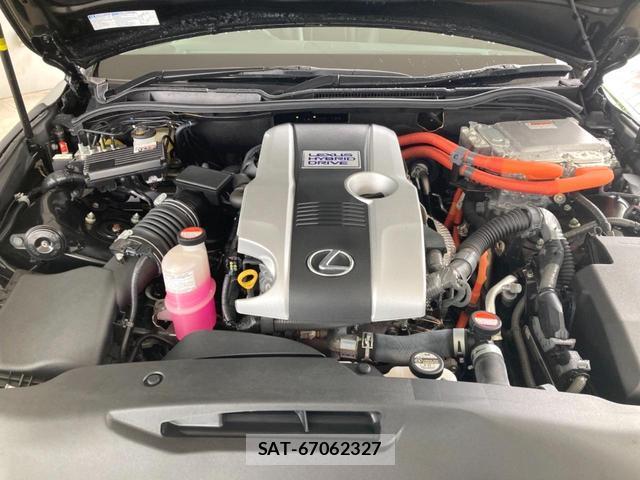 Lexus IS 2015-09 8856198-17