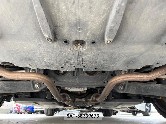 Lexus IS 2013-09 8856212-19